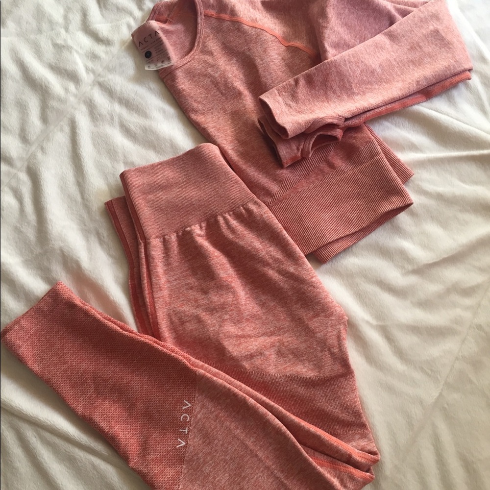 ACTA wear set